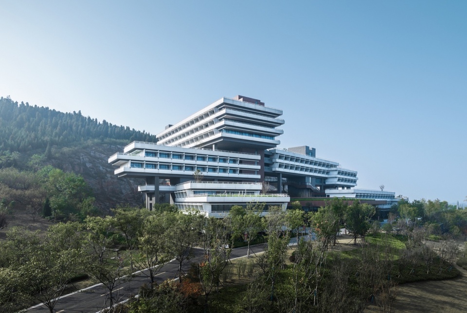 错落有致的建筑形体©文沛 xuzhou garden expo park dangkou hotel