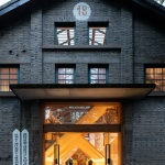”Warehouse within a Warehouse” Exhibition Center and Media by Ray&Emilio studio