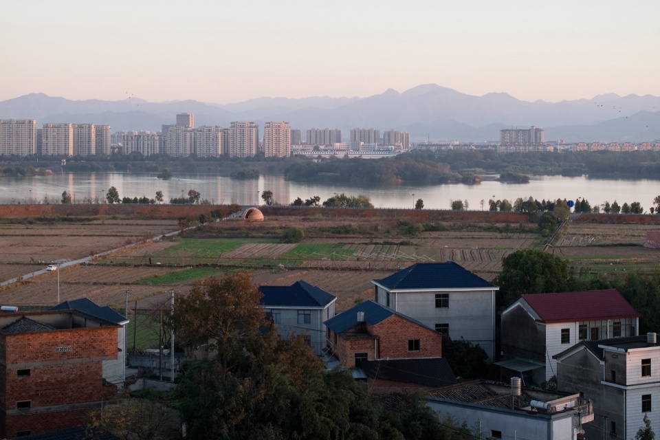 龙游红砖概念图书馆 合尘建筑