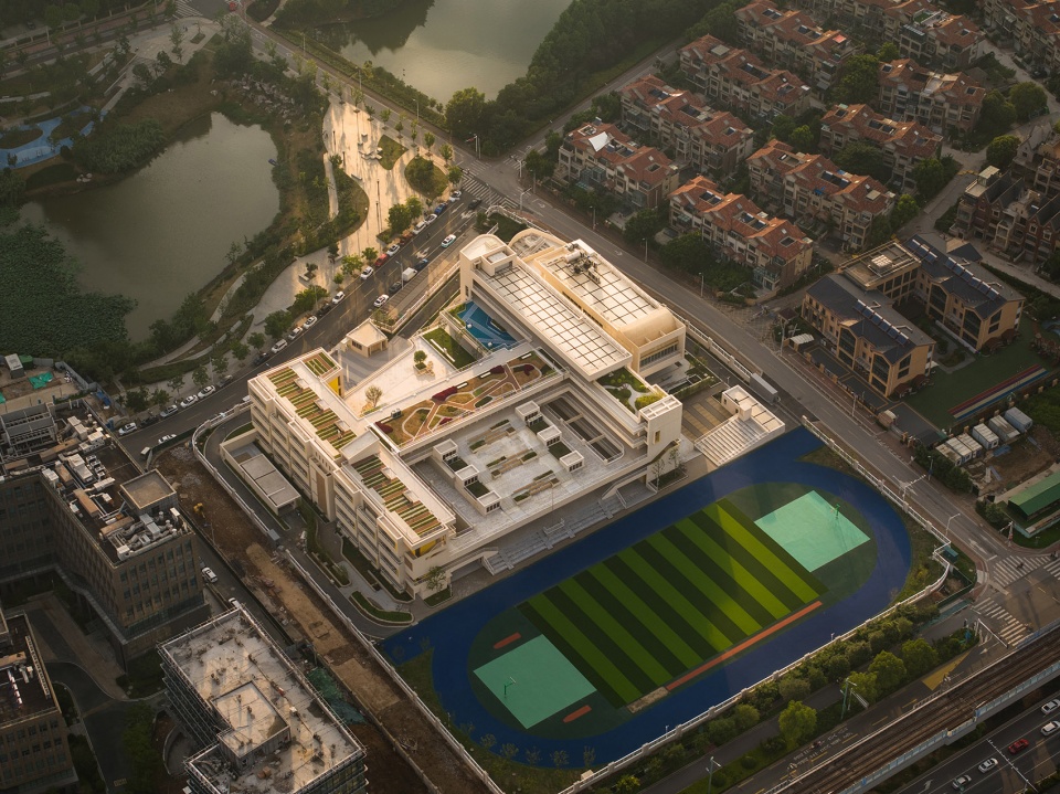 Wenqi Road Primary School by Rong Zhaohui Studio ZRADI