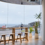 Dotcom Coffee青岛海边店 / Atelier LOONG