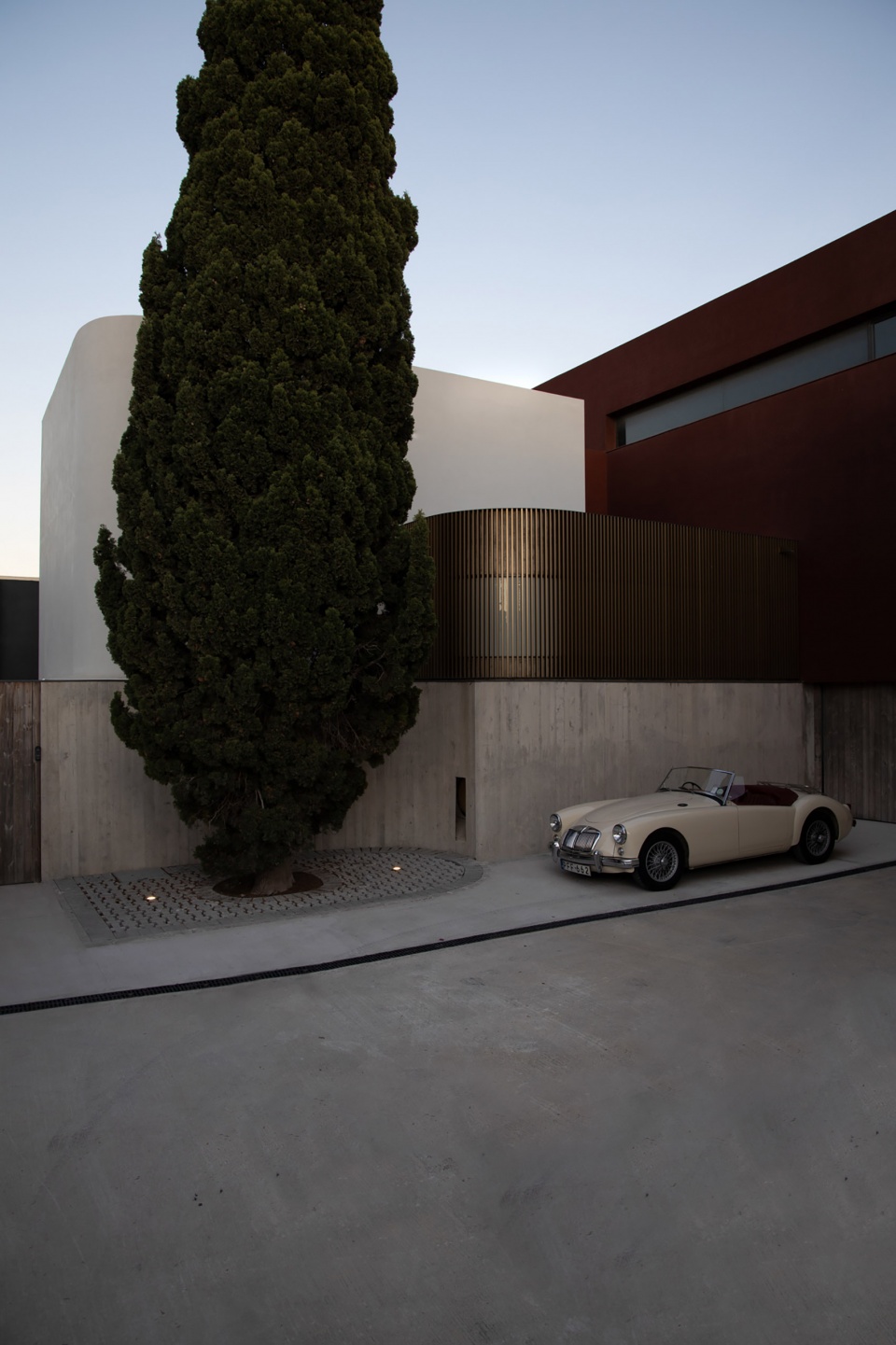 villa saudade by chris briffa architects