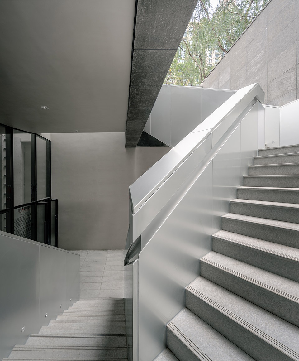 HERmit Space Beijing MAHA Art Center by BUZZ Architects