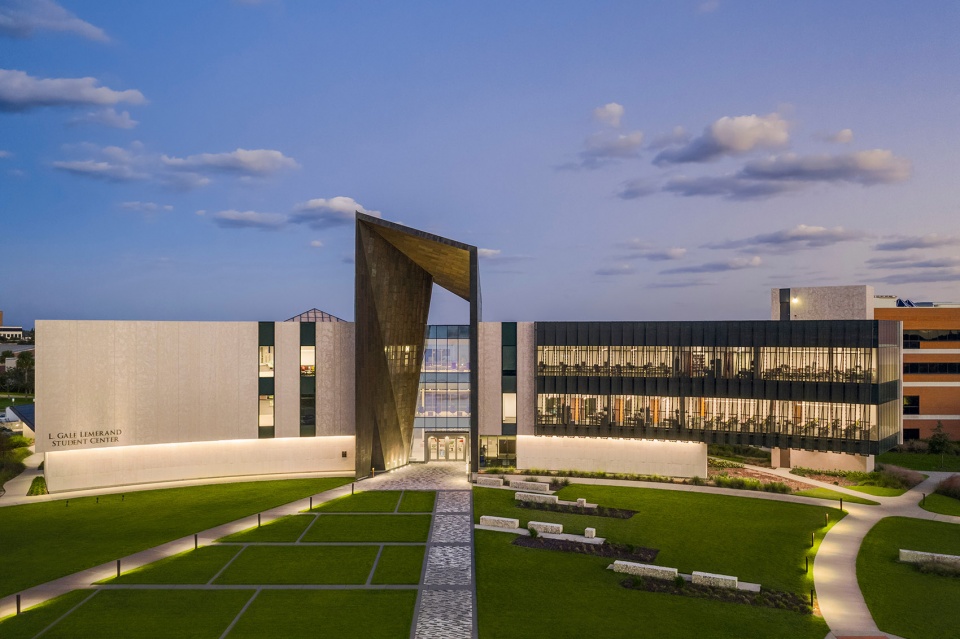 the l gale lemerand student center by ikon 5 architects