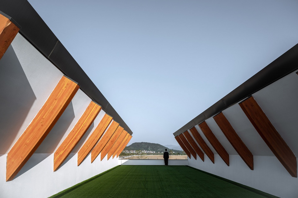 Changshan Huyou Trading Center China by WSD ZUP