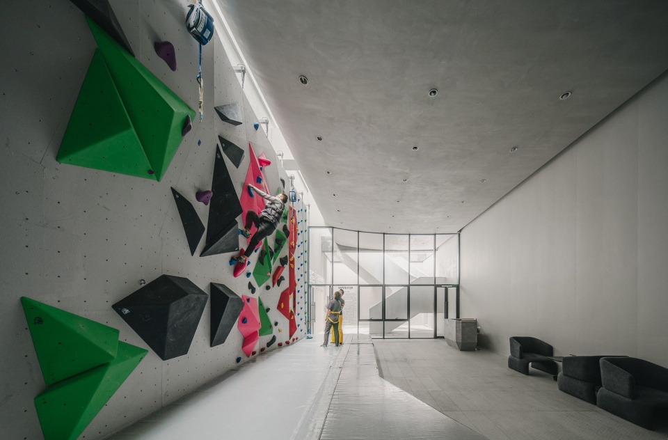 HERmit Space Beijing MAHA Art Center by BUZZ Architects