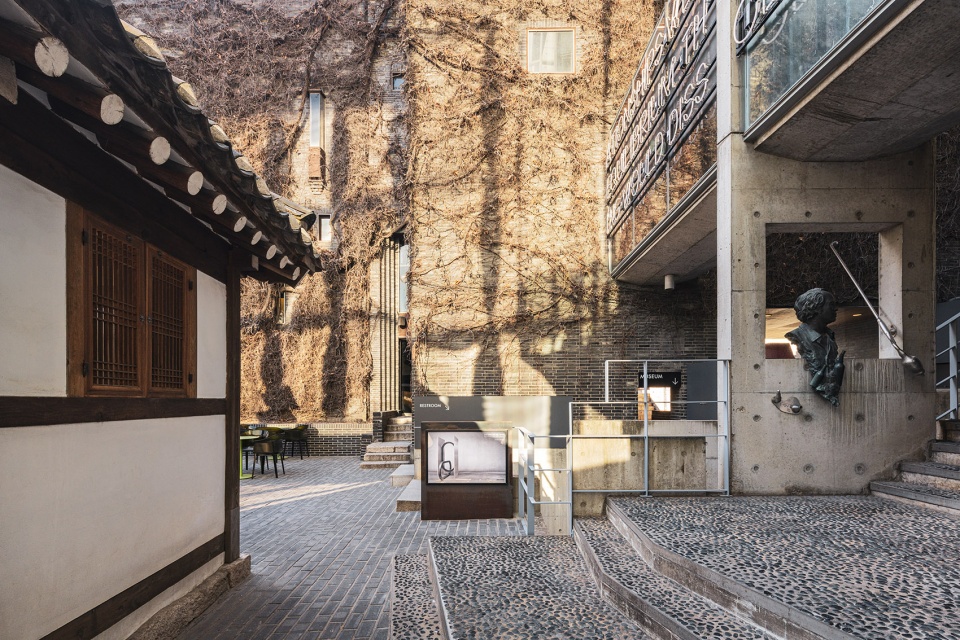 arario gallery by jo nagasaka schemata architects