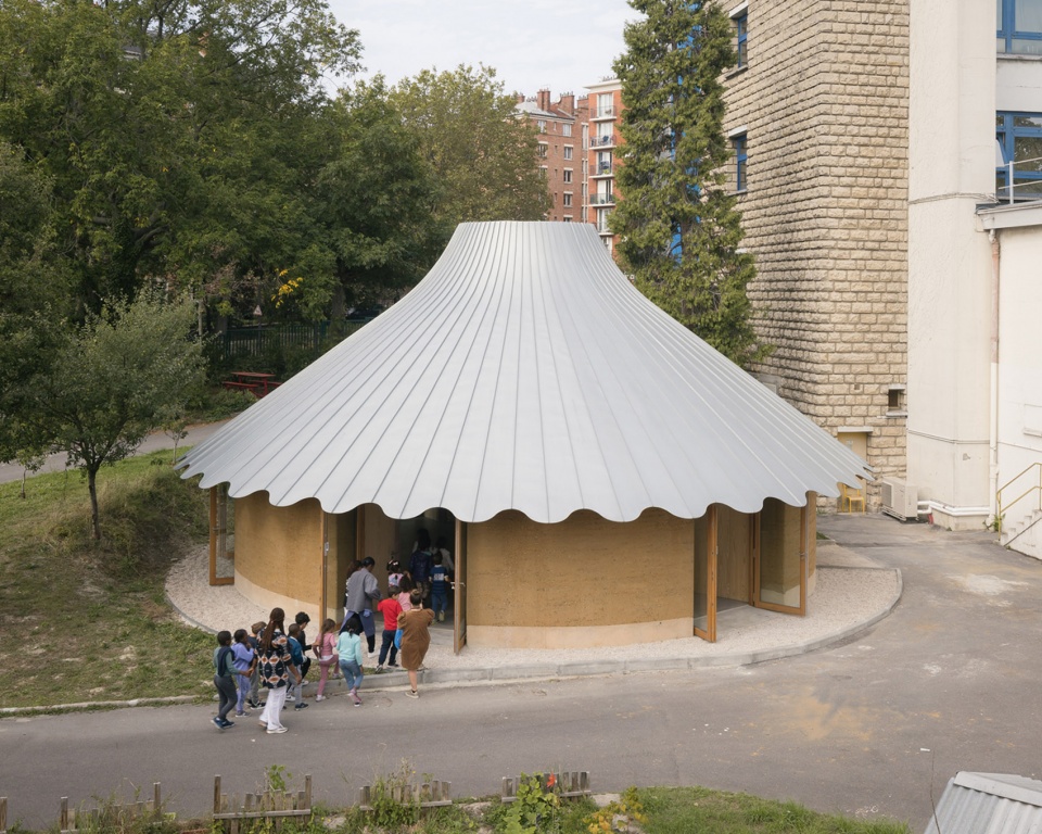 le vau pavilion by latelier senzu