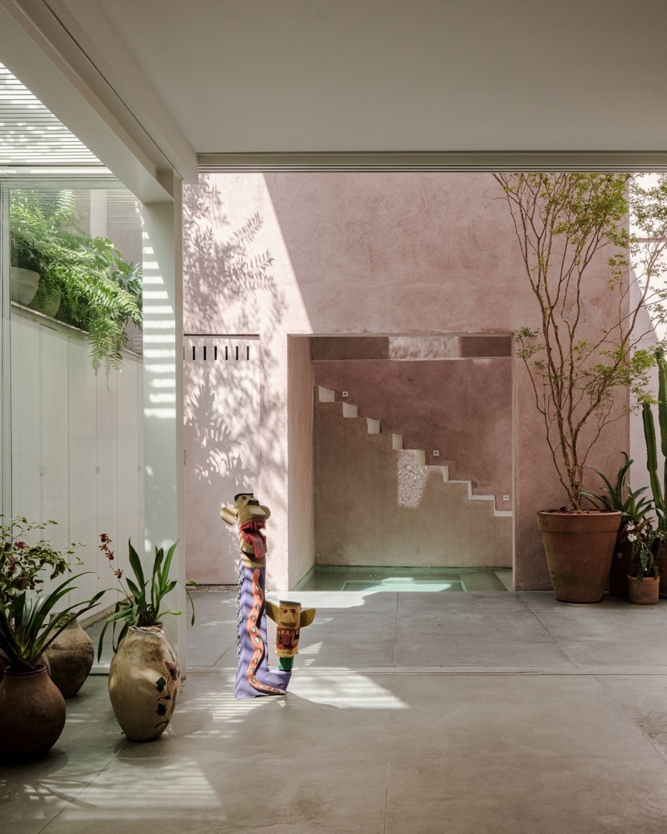 renovation and expansion vila mariana house by entre escalas