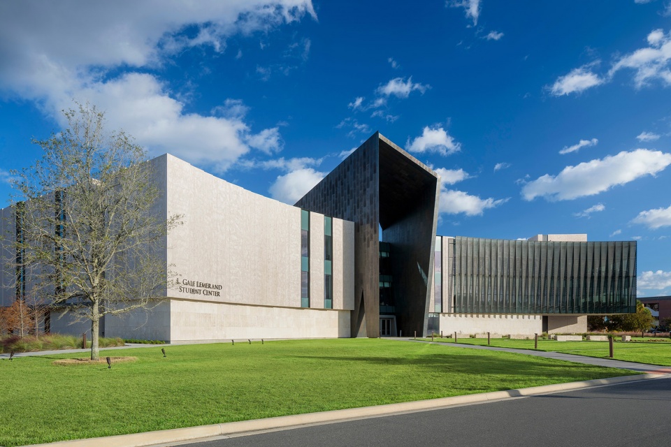 the l gale lemerand student center by ikon 5 architects