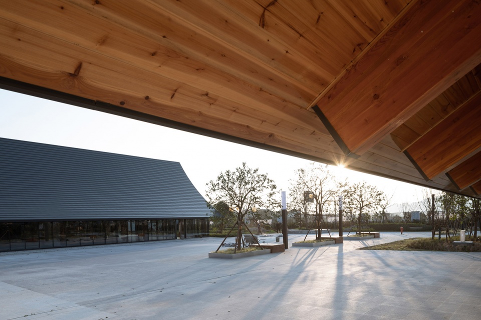 Changshan Huyou Trading Center China by WSD ZUP