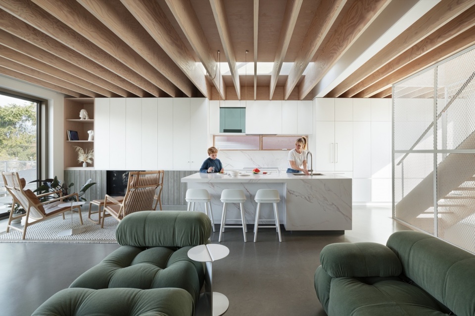 East Van Residence SM Studio
