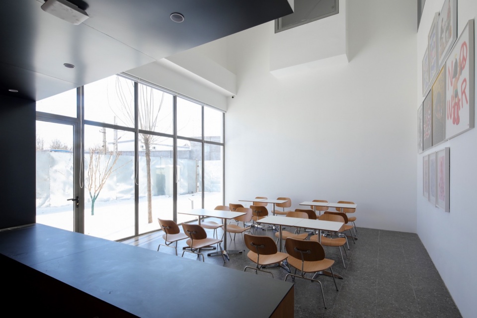 beijing funs itown h9 office design by cplus