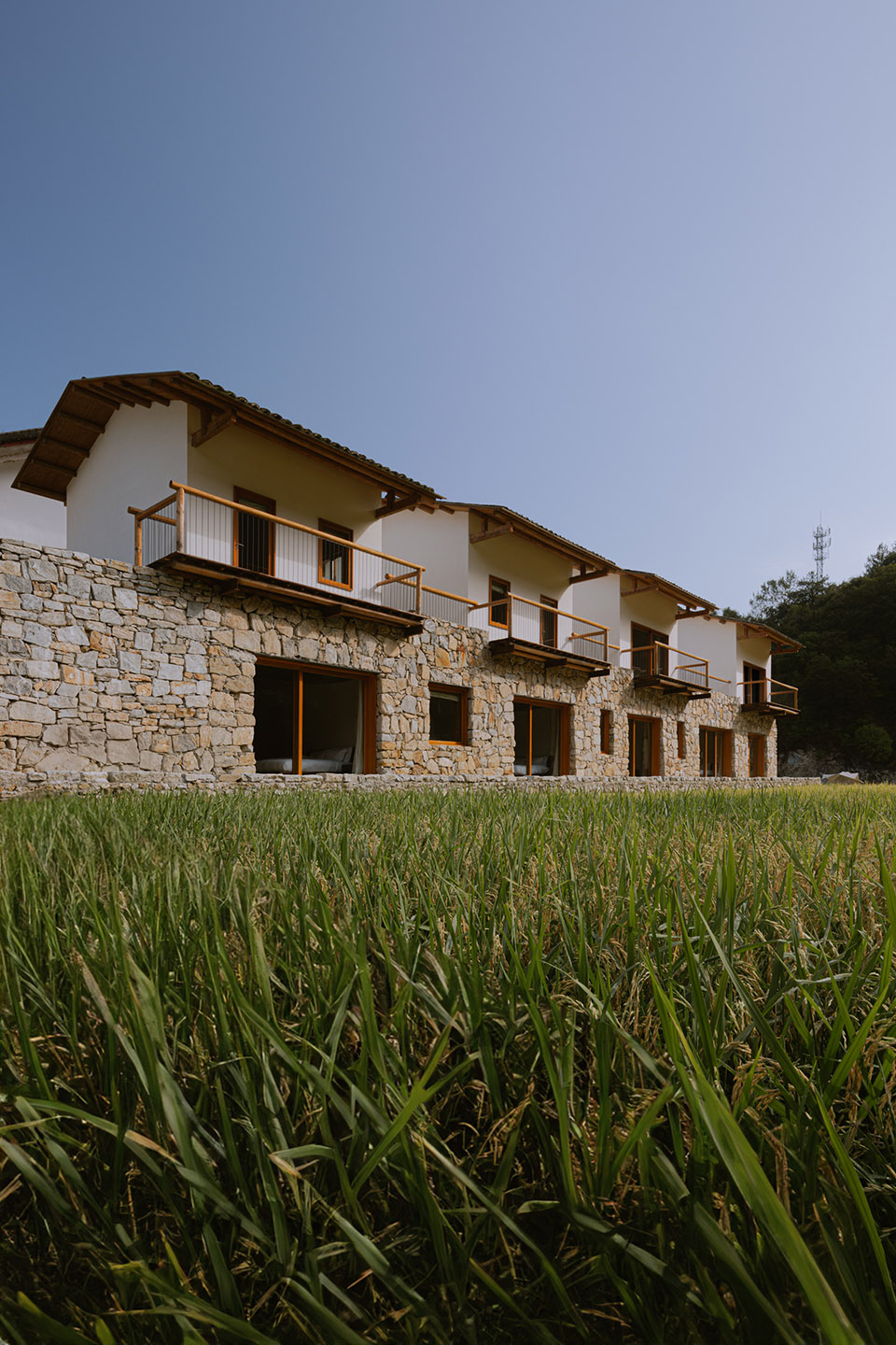 ningshan luzhai cottages by kooo architects