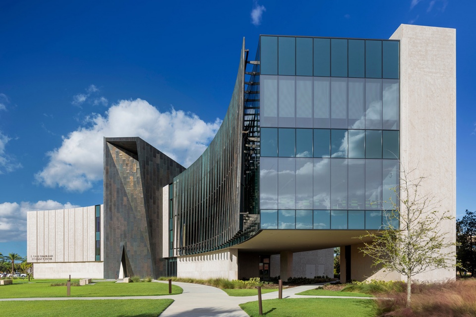 the l gale lemerand student center by ikon 5 architects