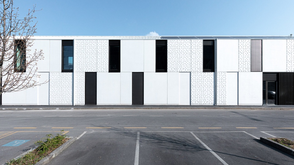 trafilerie mazzoleni administration centre by studiocapitanioarchitetti