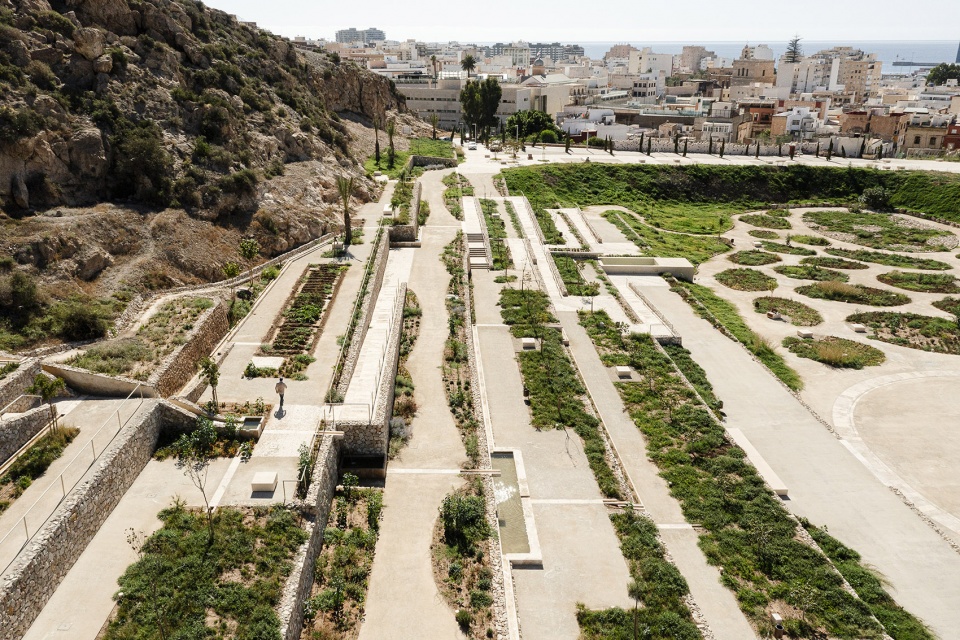 la hoya park by kauh aquitectura paisajismo