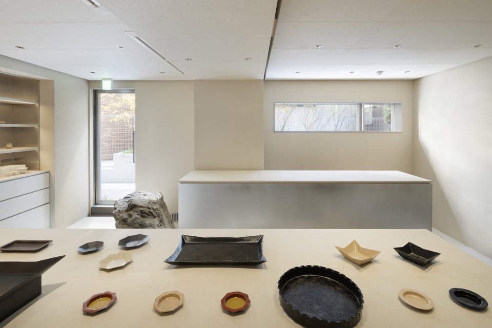 leafmania yoyogi uehara by koyori architects