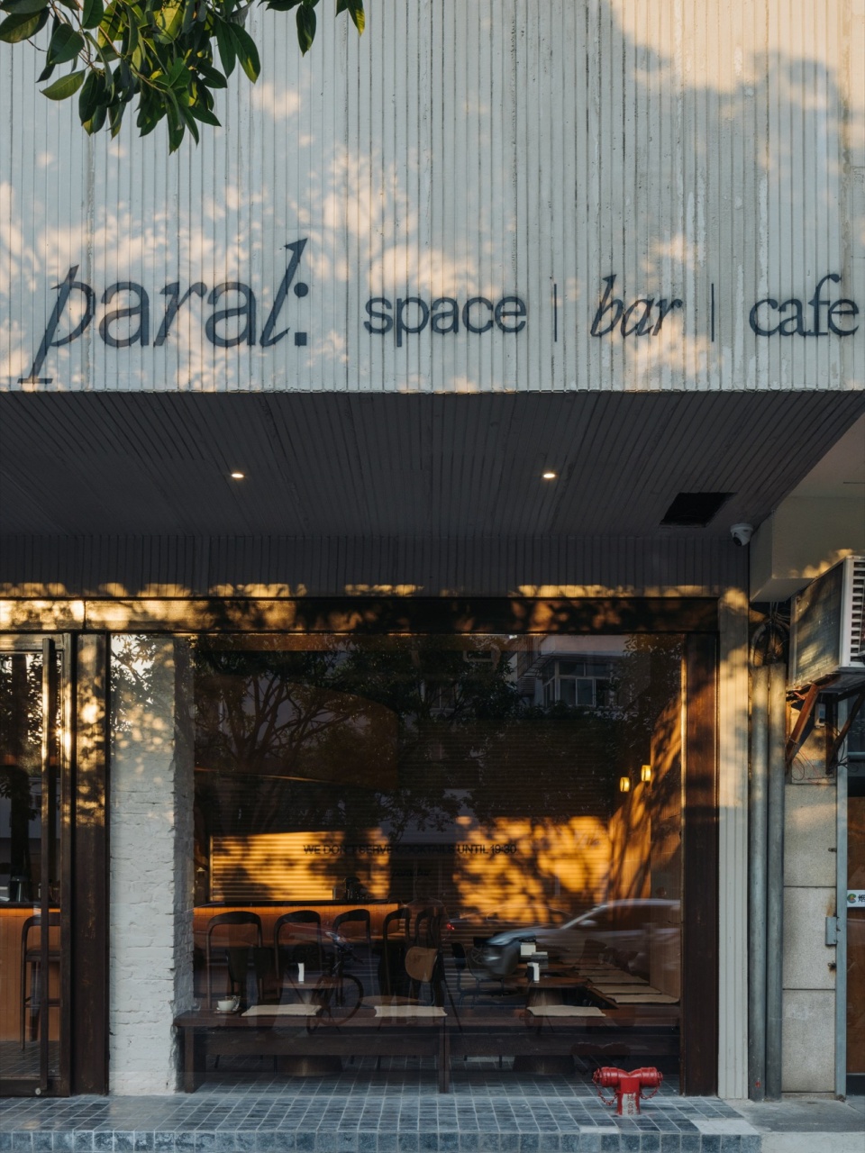 paral gallerybarcafe by atelier a