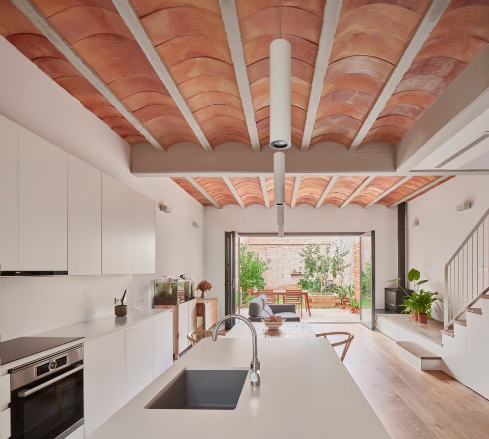 109LAY Vallribera Arquitectes