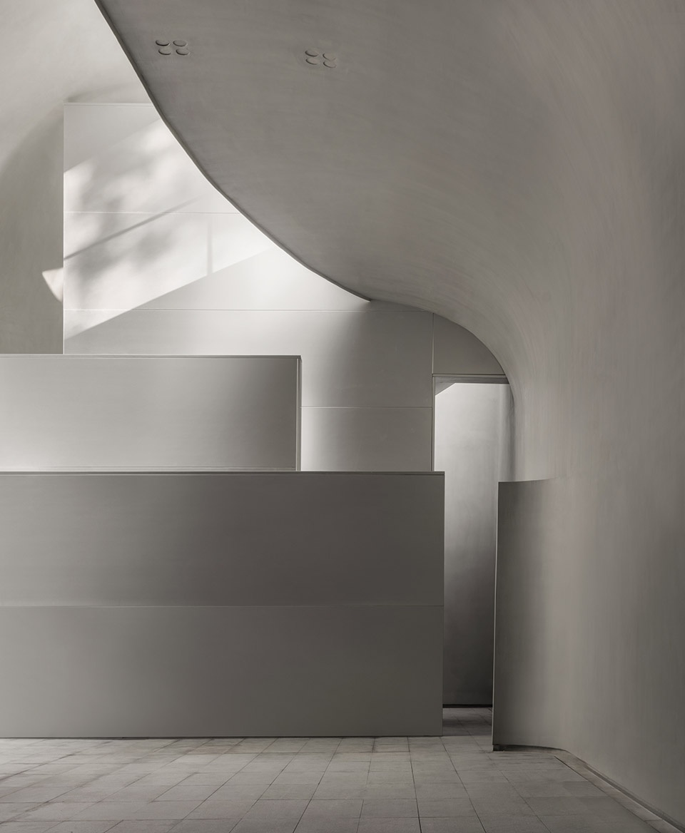 HERmit Space Beijing MAHA Art Center by BUZZ Architects
