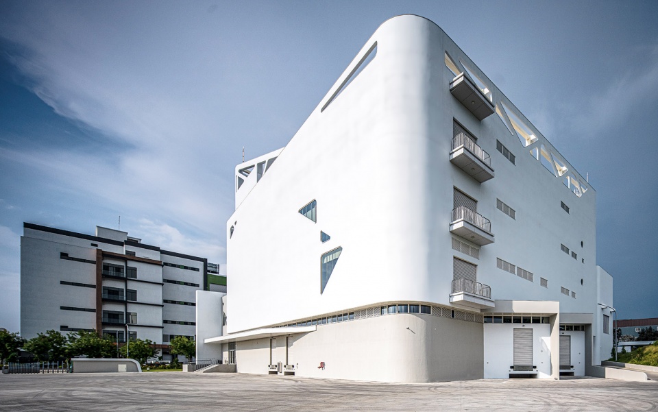 I WILL Factory and Office by WSAA Design Team