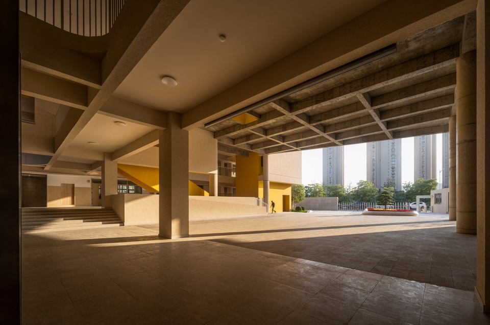 Wenqi Road Primary School by Rong Zhaohui Studio ZRADI