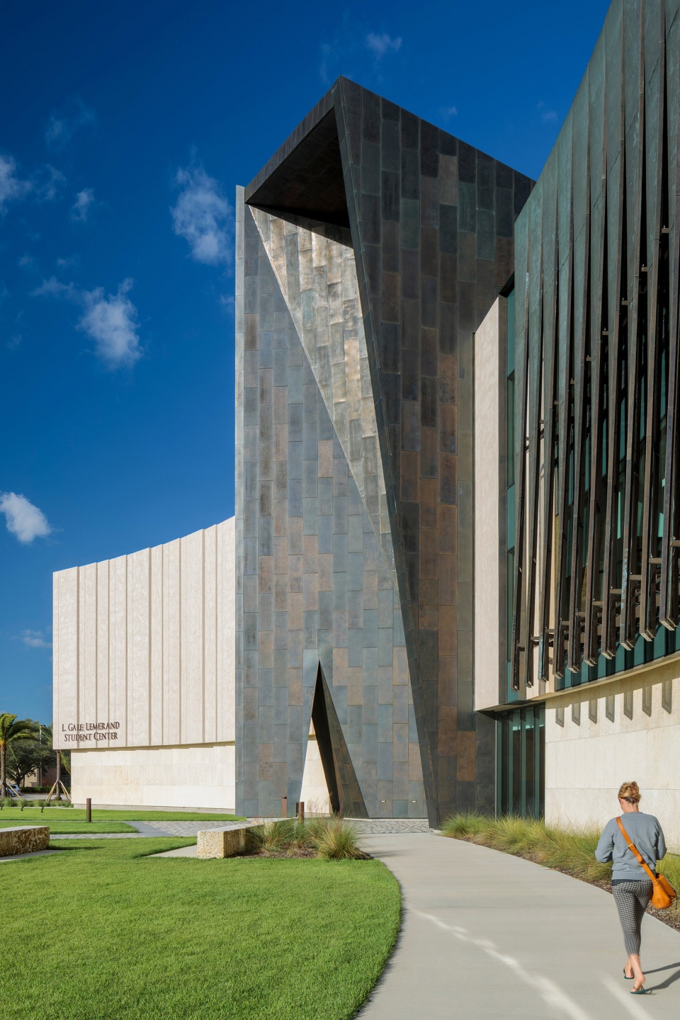 the l gale lemerand student center by ikon 5 architects