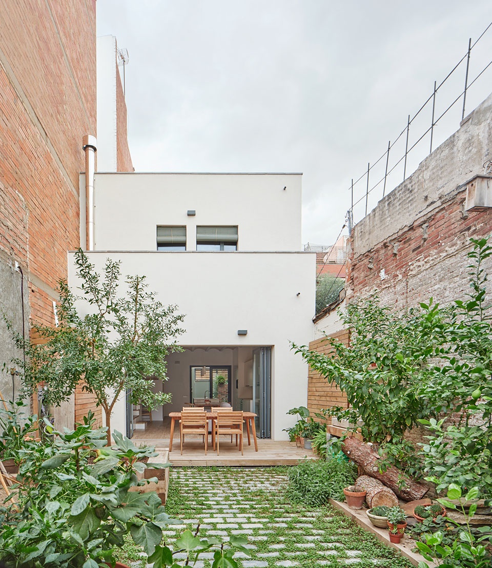 109LAY Vallribera Arquitectes