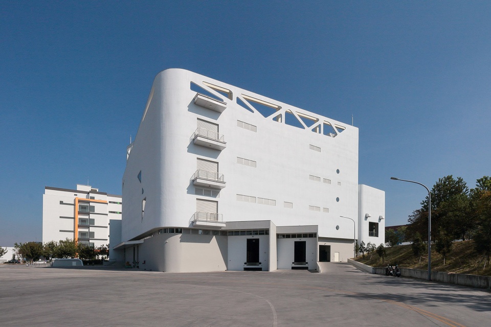 I WILL Factory and Office by WSAA Design Team