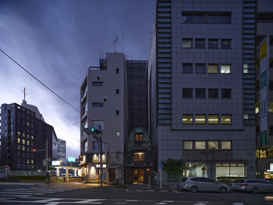 izutsuya gallery by the design labo