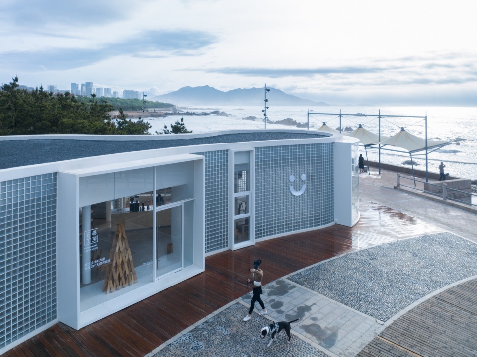 dotcom coffee青岛海边店 Atelier Loong