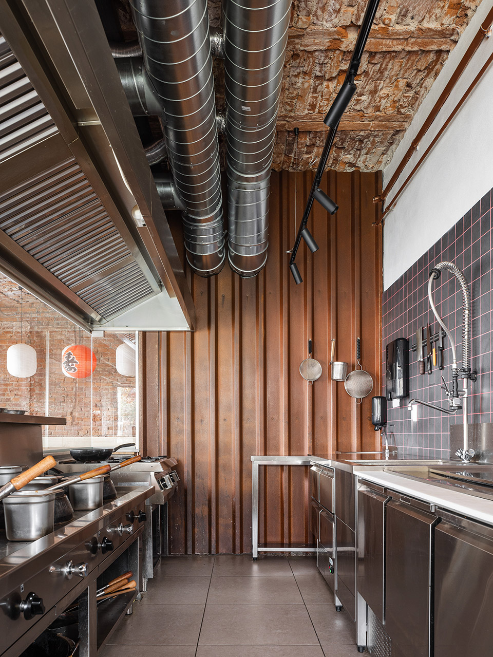 pho king restaurant by soa architekti