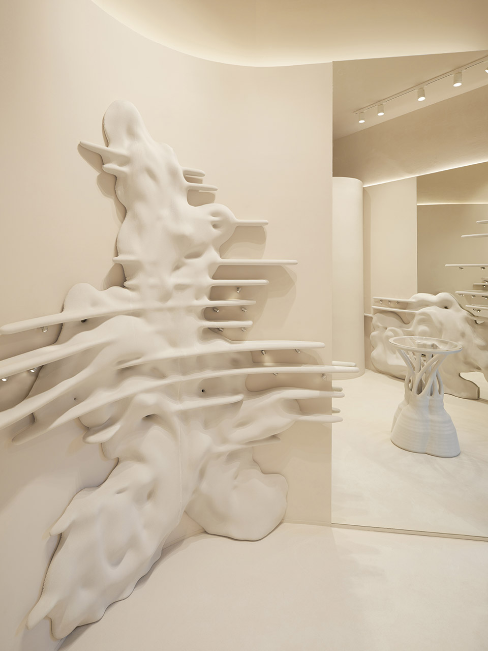 the first flagship store of la manso by external reference