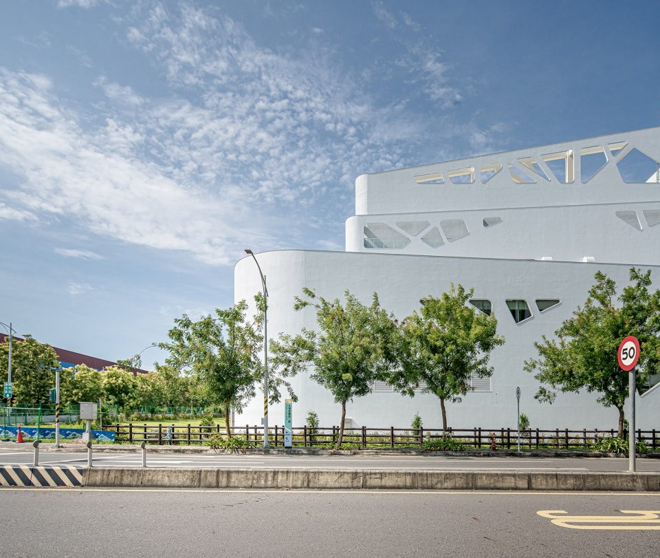 I WILL Factory and Office by WSAA Design Team