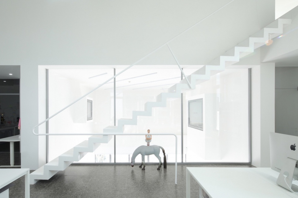 beijing funs itown h9 office design by cplus