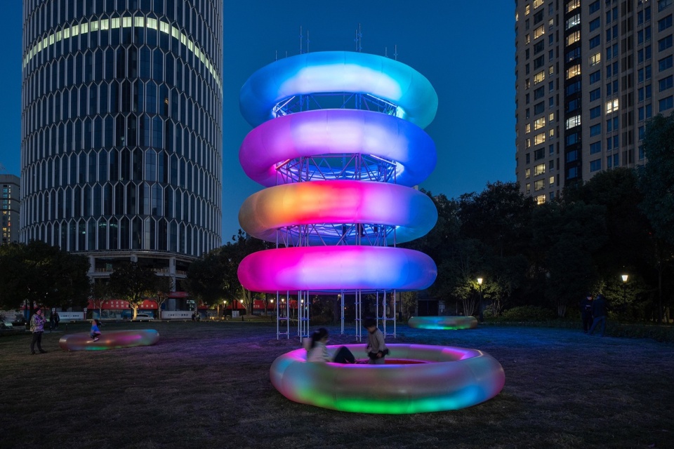 public art installation jump urban generator by daxing jizi design