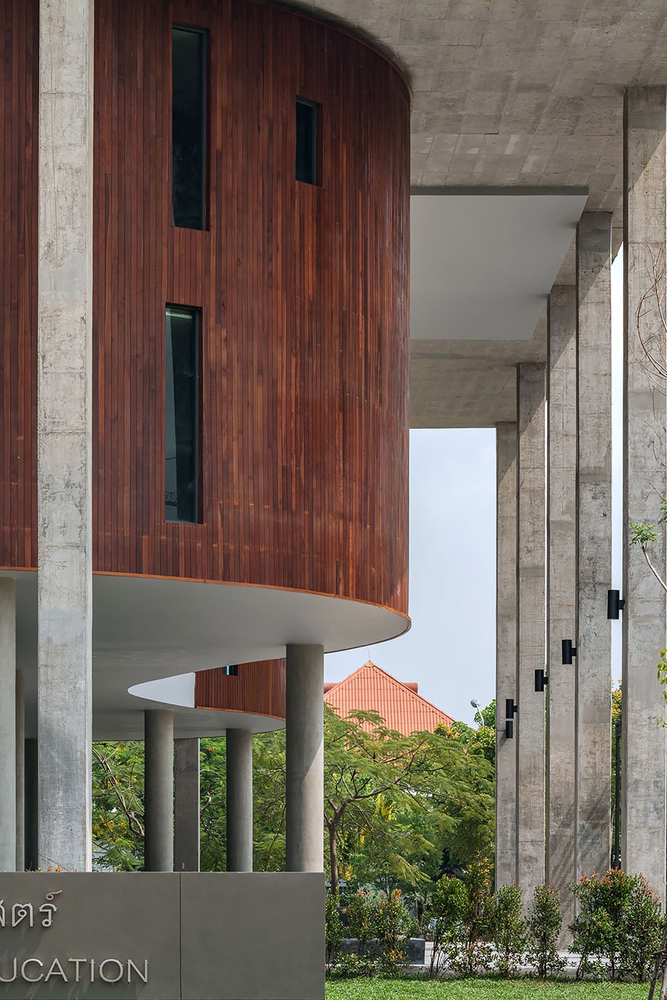 Faculty of Learning Sciences and Education Thammasat University by Arsomsilp Community and Environmental Architect Co Ltd