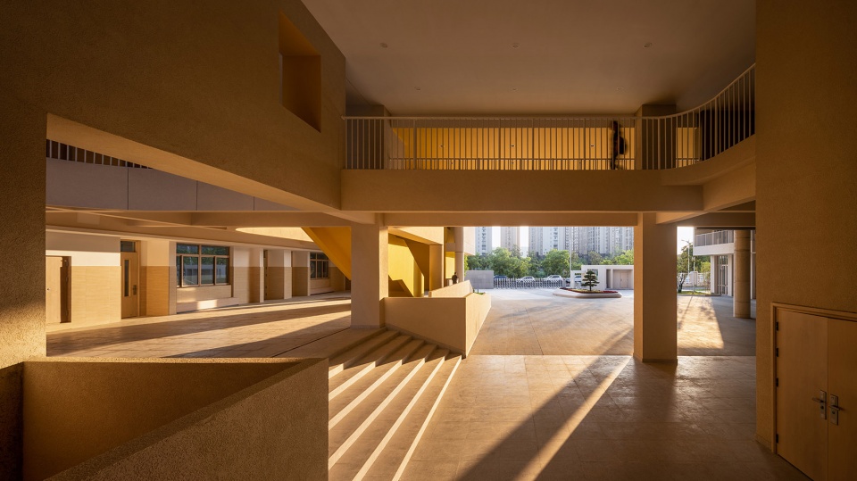 Wenqi Road Primary School by Rong Zhaohui Studio ZRADI