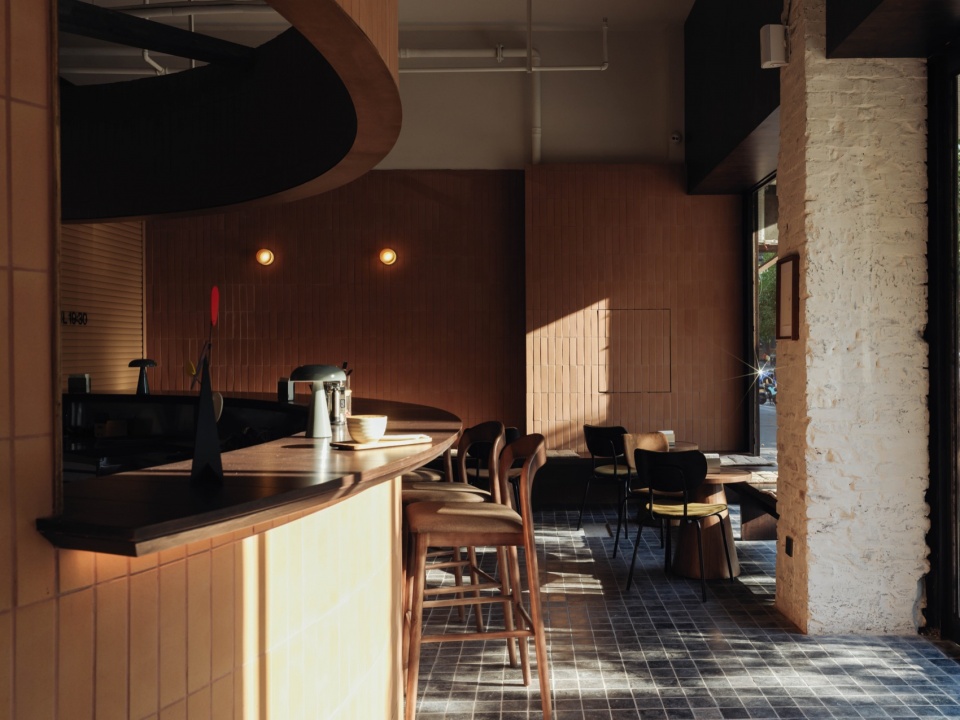 paral gallerybarcafe by atelier a