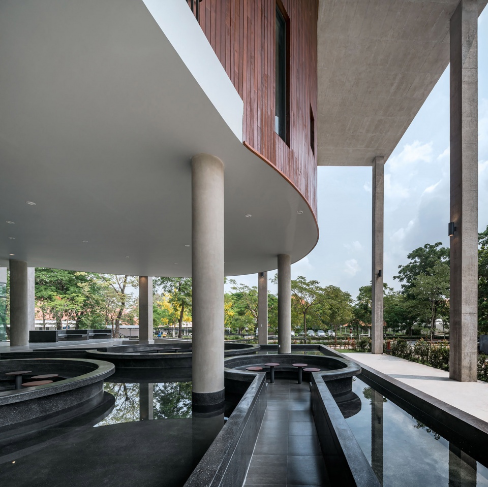 Faculty of Learning Sciences and Education Thammasat University by Arsomsilp Community and Environmental Architect Co Ltd