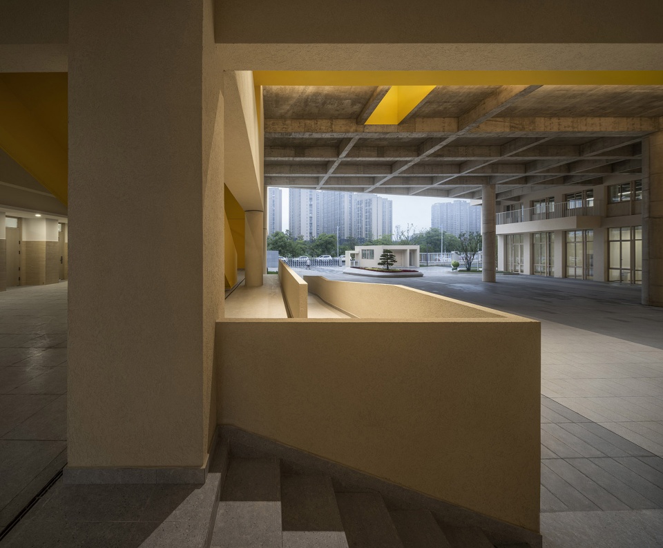 Wenqi Road Primary School by Rong Zhaohui Studio ZRADI