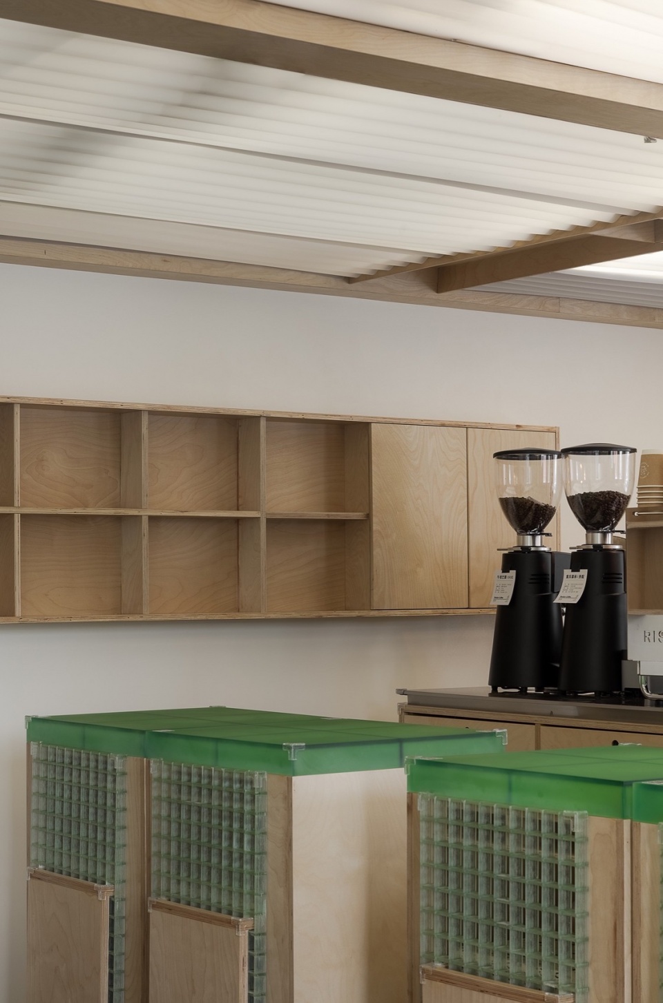 two guys coffee by chehoo space design office