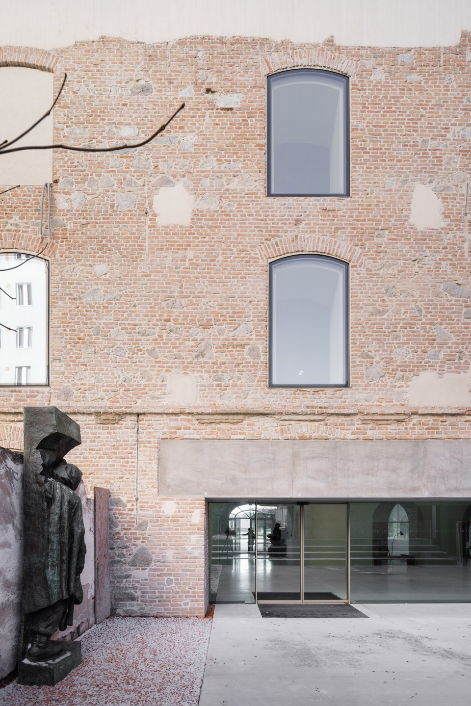 reconstruction and completion of the slovak national gallery by architekti b k p s