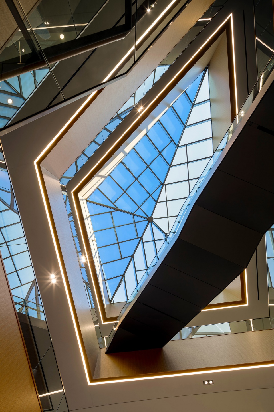 the l gale lemerand student center by ikon 5 architects