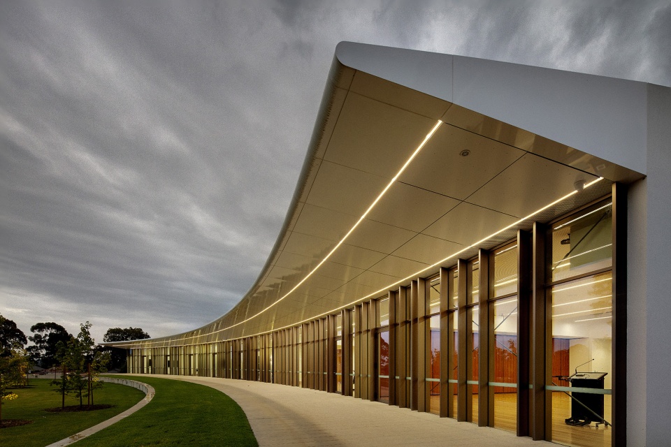 the nunawading hub community centre by fjcstudio