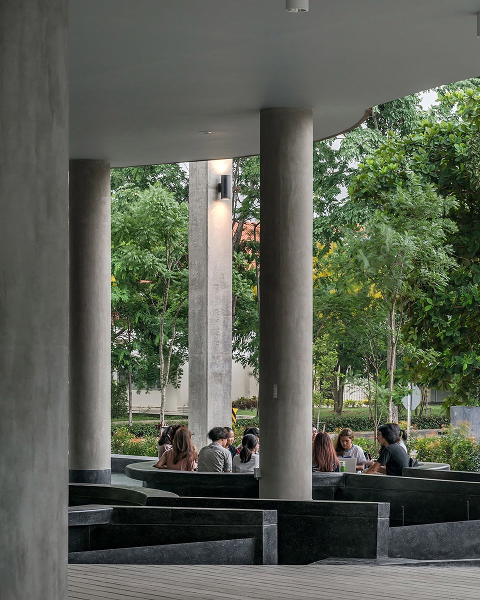 Faculty of Learning Sciences and Education Thammasat University by Arsomsilp Community and Environmental Architect Co Ltd veq