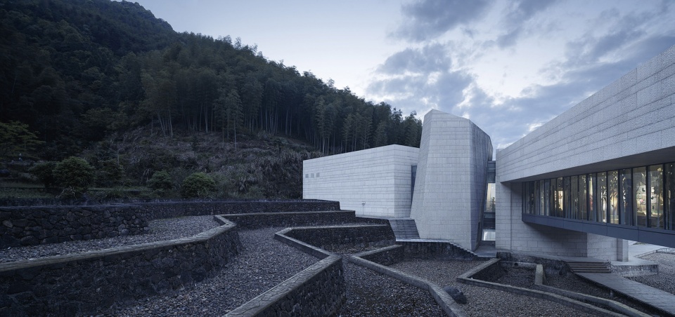 Reflection on the Design of Sanqingshan Geological Museum by