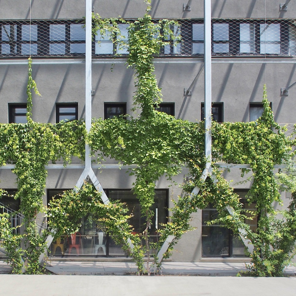 apollo offices by ggr architectes