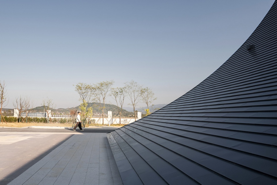 Changshan Huyou Trading Center China by WSD ZUP